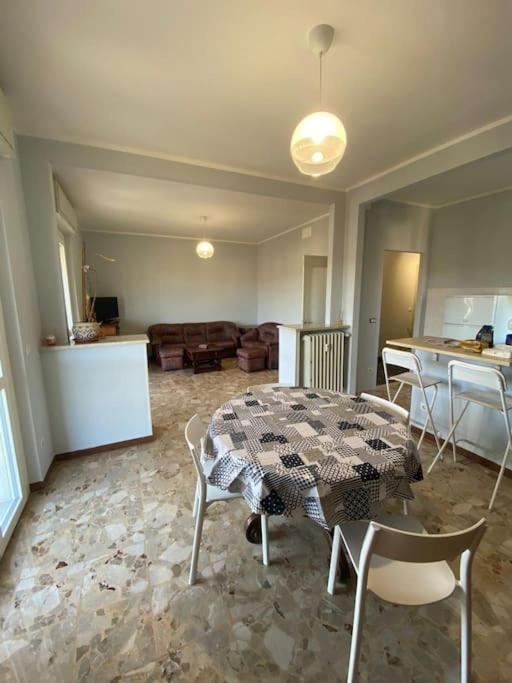 Bella Vista Apartment Canelli Luaran gambar